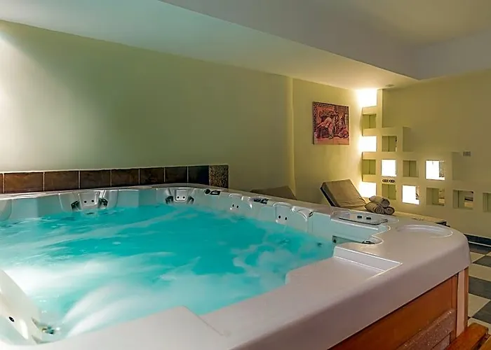 Hawaii Riviera Aqua Park - Families And Couples Only 3*