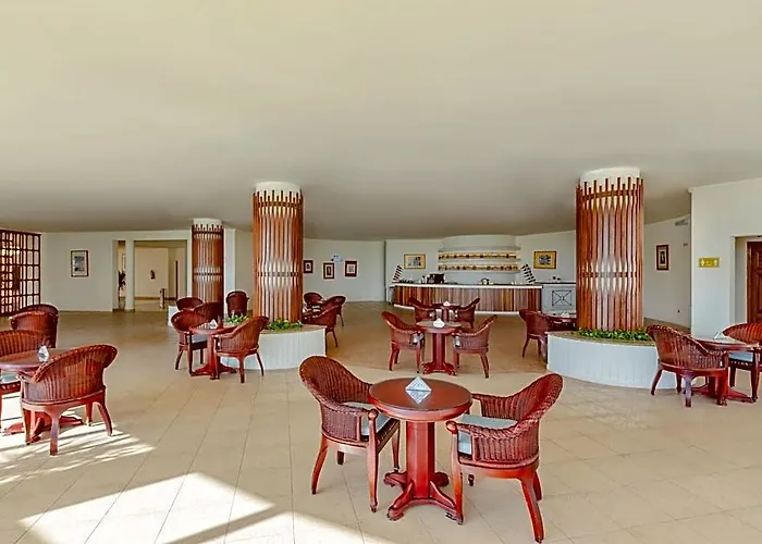 אתר נופש Hawaii Riviera Aqua Park - Families And Couples Only הורגהדה