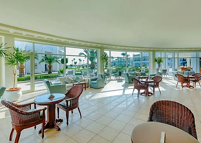 Hawaii Riviera Aqua Park - Families And Couples Only