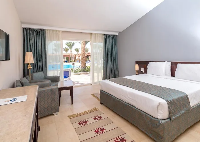Hawaii Riviera Aqua Park - Families And Couples Only 3* הורגהדה